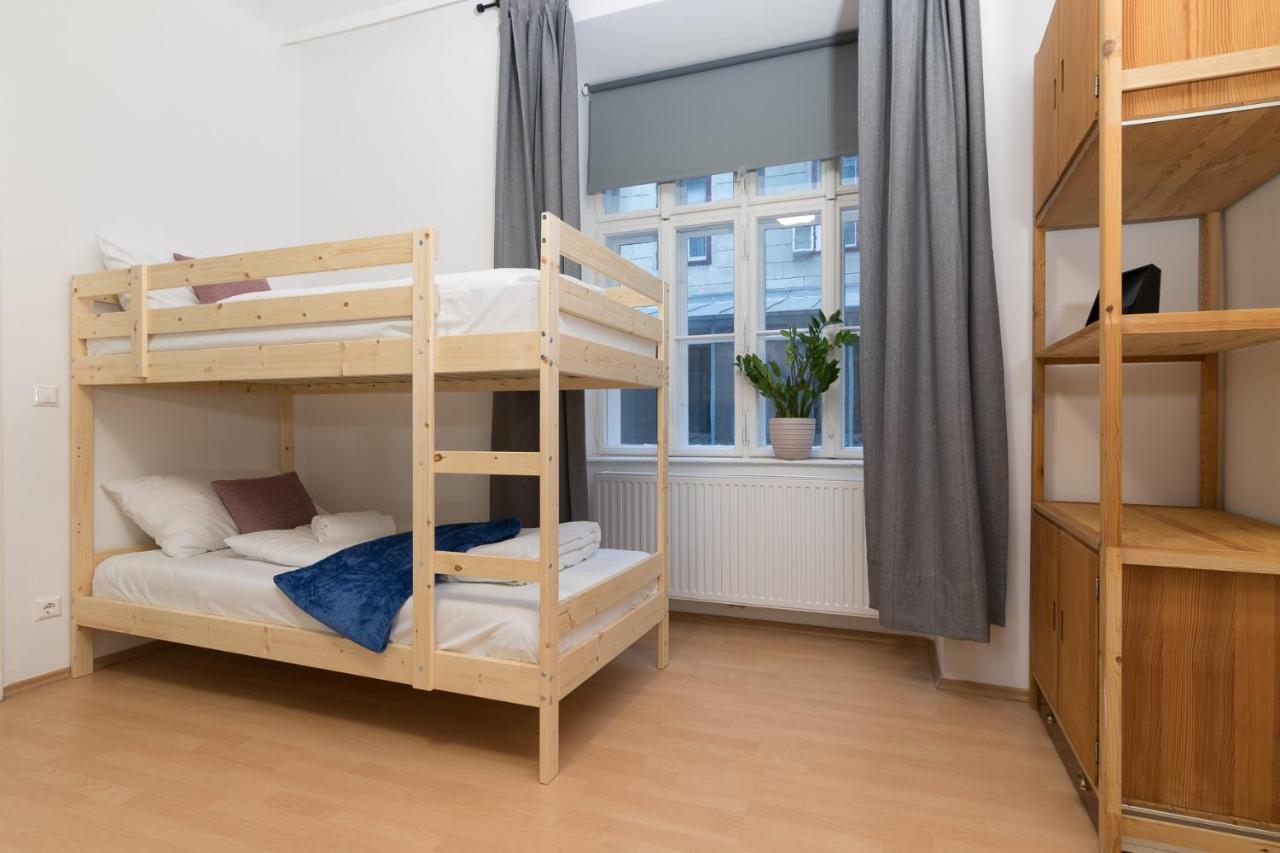 Spacious 2 Bedrooms Apartment In 4Th District Near Karlskirche Vienna Exterior photo