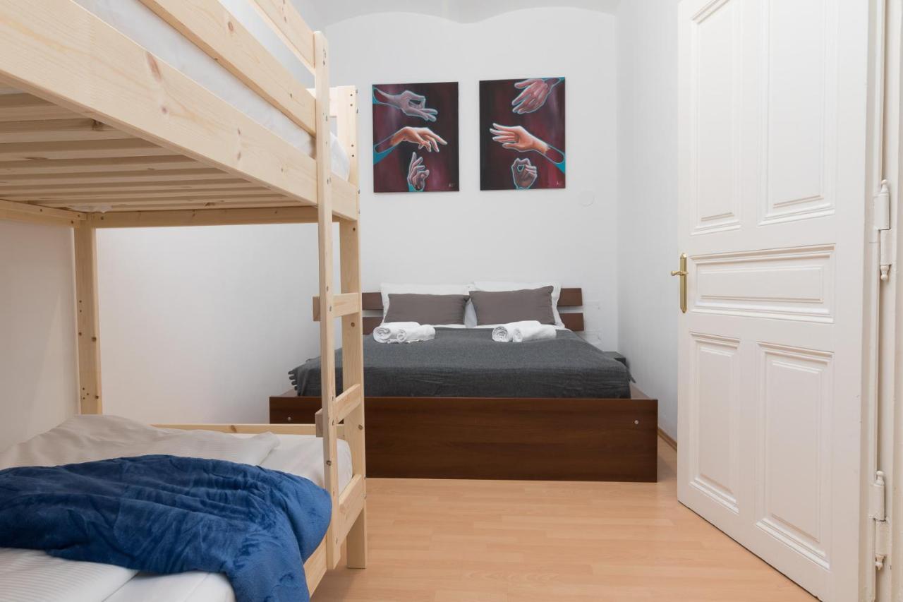 Spacious 2 Bedrooms Apartment In 4Th District Near Karlskirche Vienna Exterior photo