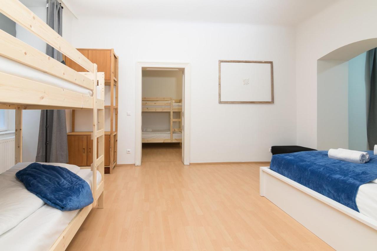 Spacious 2 Bedrooms Apartment In 4Th District Near Karlskirche Vienna Exterior photo
