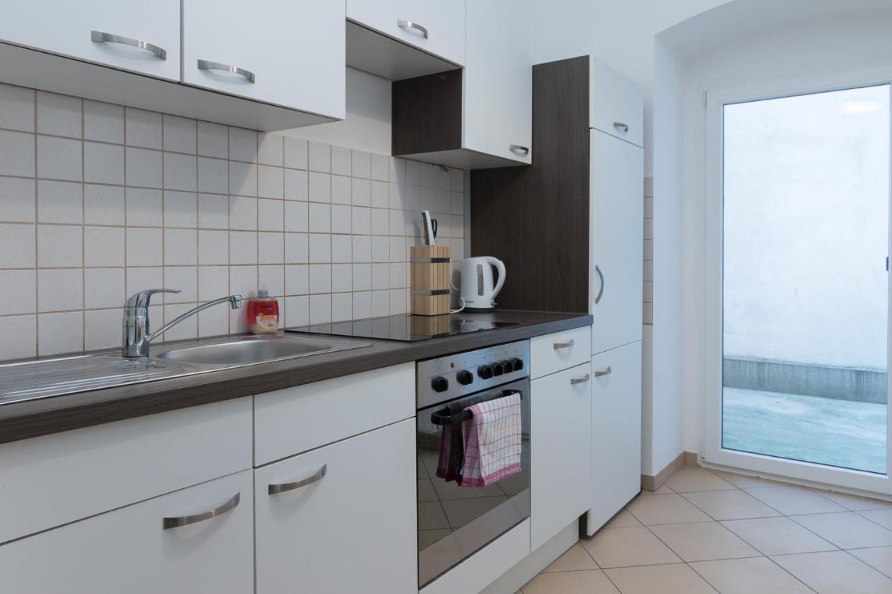 Spacious 2 Bedrooms Apartment In 4Th District Near Karlskirche Vienna Exterior photo