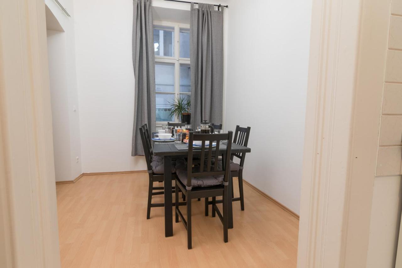 Spacious 2 Bedrooms Apartment In 4Th District Near Karlskirche Vienna Exterior photo